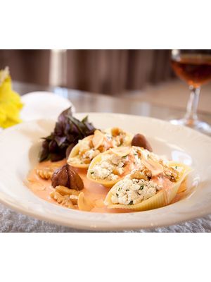 Conchiglioni recheado ao molho rose