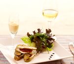 envoltine-de-abobrinha-com-mussarela-de-bufala-salada-de-folhas-verdes