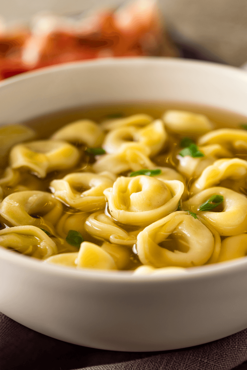 TORTELLINI-DE-CARME-E-PROSCIUTTO-IN-BRODO---1000X1500