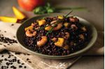 Risoto-de-Arroz-Negro-com-Camarão-e-Manga---Arroz-negro
