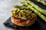bruschetta-de-aspargos-verdes-014496_Easy-Resize.com